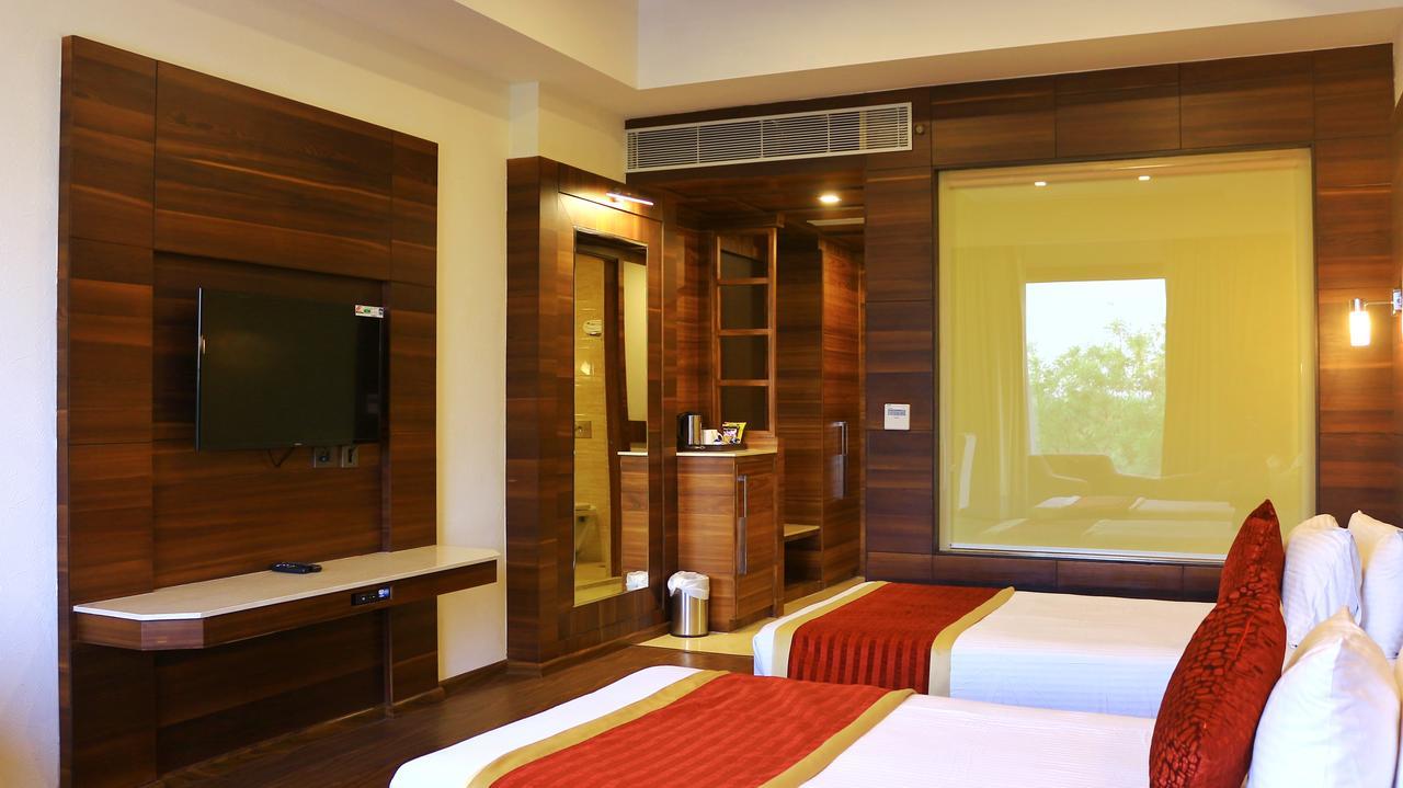 City Park Resort Bahadurgarh Екстер'єр фото