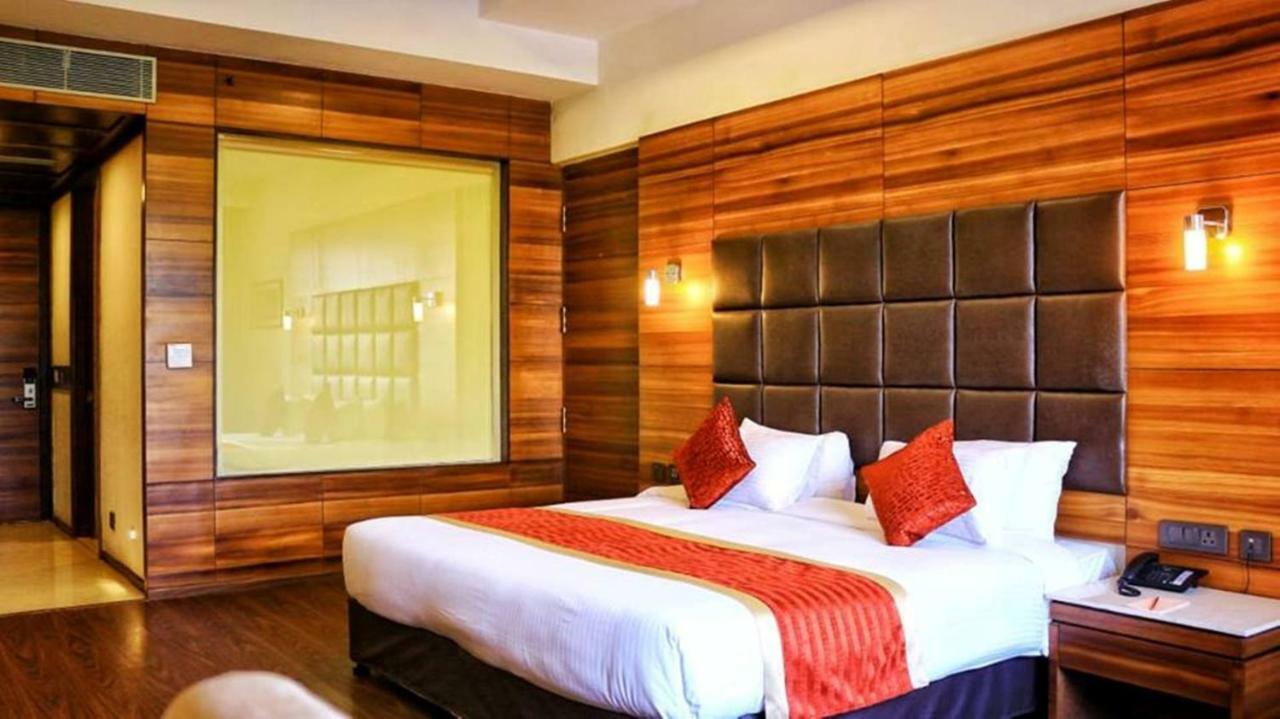 City Park Resort Bahadurgarh Екстер'єр фото
